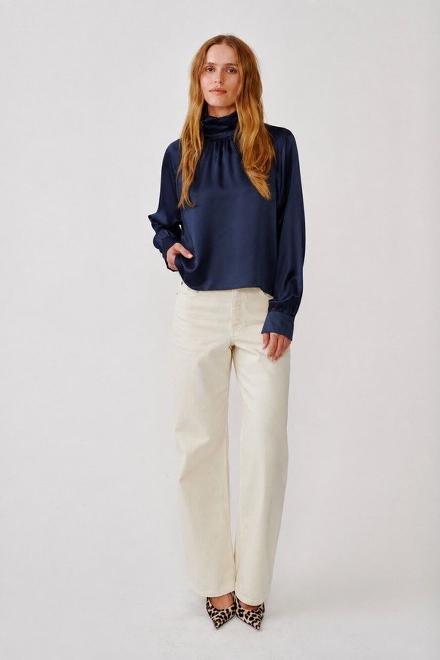 Sablyn Nadine Slouchy Turtleneck Blouse 100% Silk Midnight Navy Size M